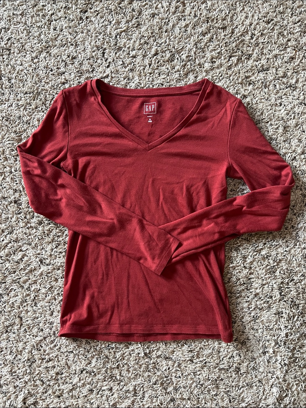 GAP Women's Long Sleeve V-Neck Top - Deep Red